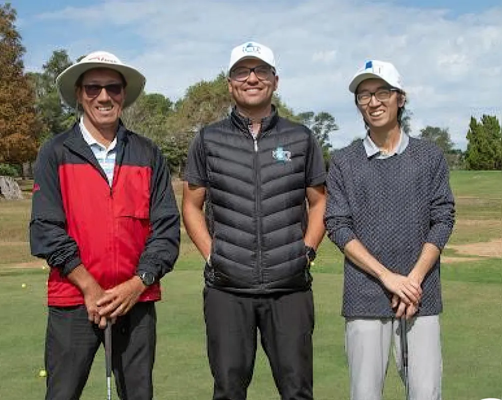 Fábio Matsuzaki, João Maria Neto e Igor Miyoshi , professores de golfe