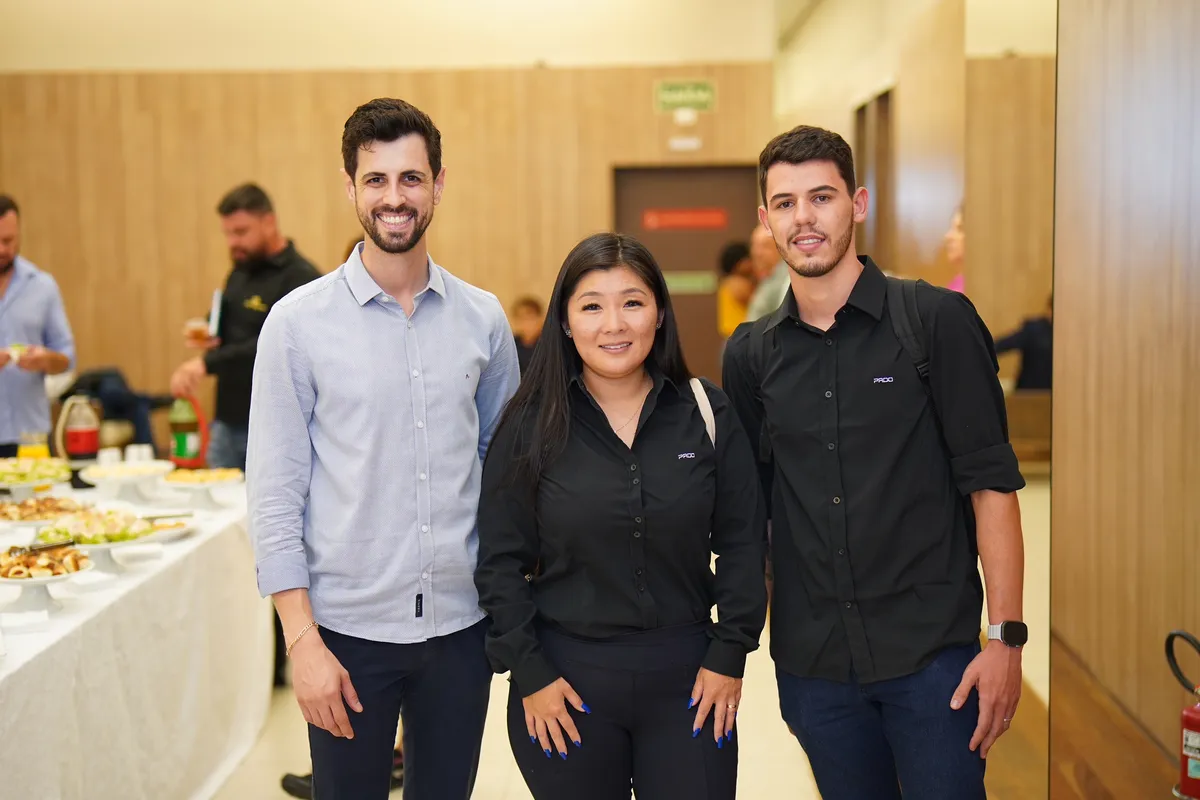 Lucas Claudino, Juliana Ysayama e Matheus Felipe