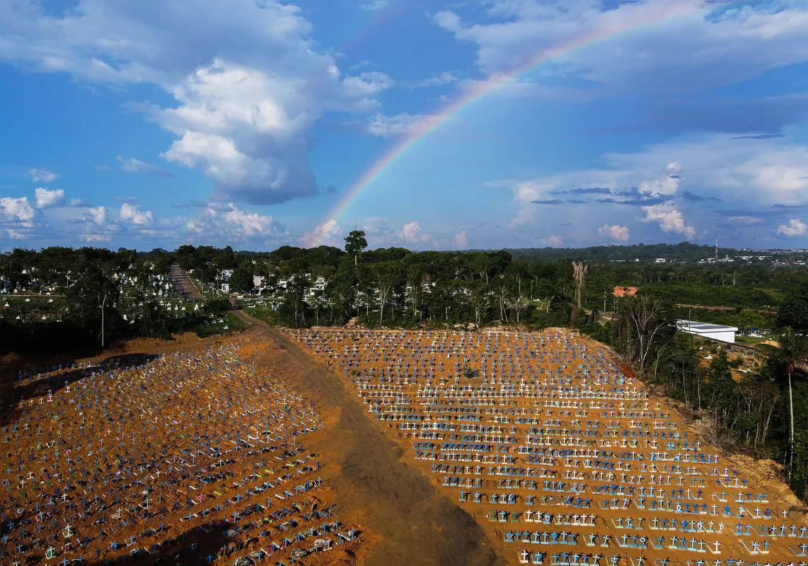 Vista aérea do cemitério de Manaus (AM)