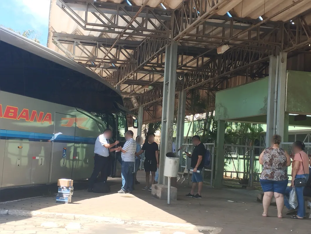 Embarque na rodoviária de Wenceslau Braz em um dos poucos horários que restaram como opção aos passageiros