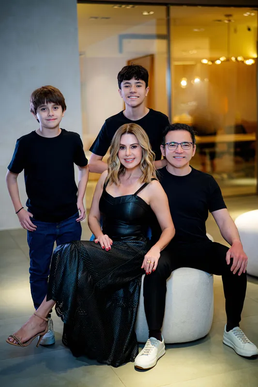 Imagem ilustrativa da imagem Família Venturelli celebra inauguração da nova linha