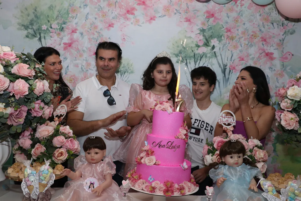 A aniversariante com a tia Franciane Bottura, o pai Humberto Bottura, o irmão Humberto Bottura Filho e a mãe Ana Claúdia Bottura