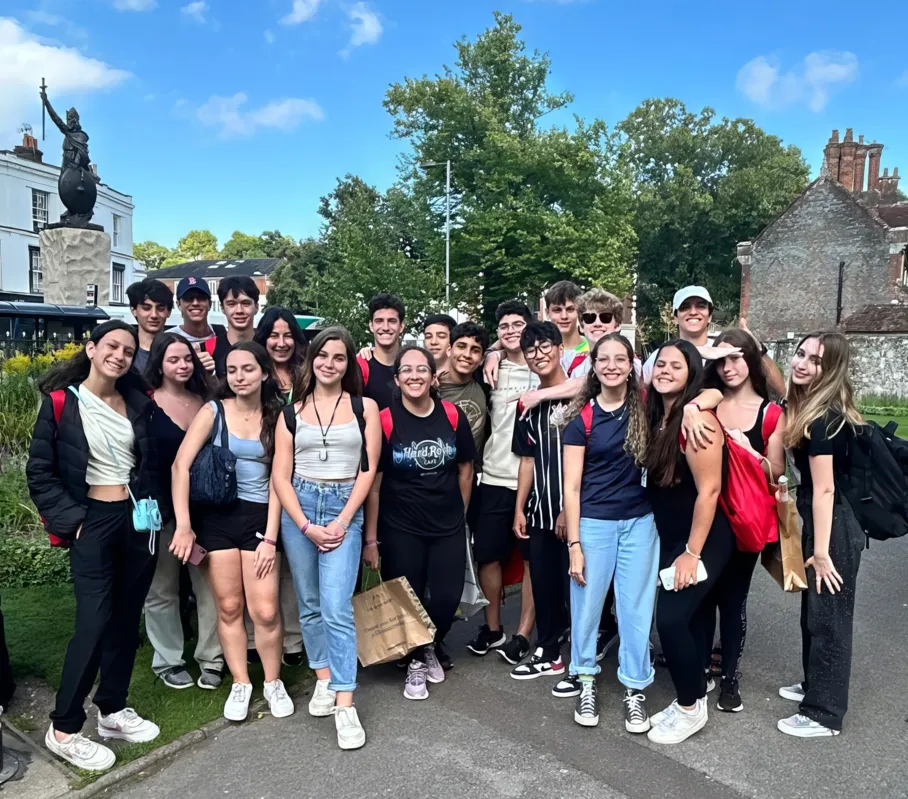 O grupo todo em Winchester, cidade do Rei Alfred e primeira capital inglesa