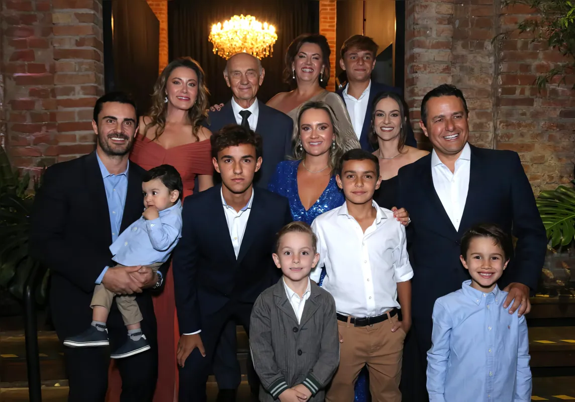 A família Kantor reunida nessa ocasião especial