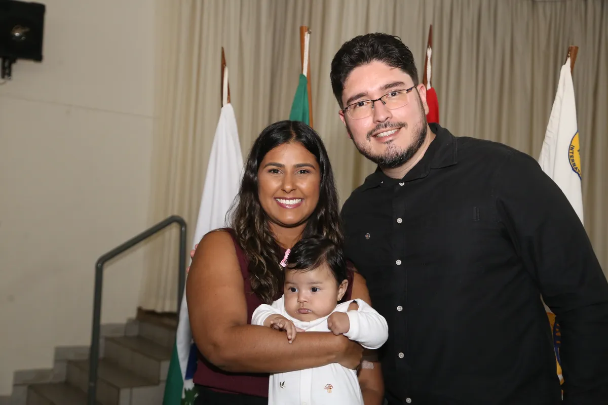 O futuro presidente do clube Marlon Peterson Santos, a filha Cecilia Damasceno Santos e a esposa Stela Regina B. Damasceno