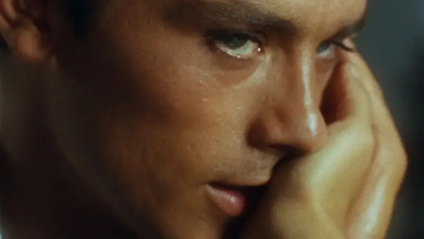 Alain Delon em "O Sol por Testemunha", de René Clément, de 1960, baseado no romance de Patricia Highsmith, depois novamente adaptado como "O Talentoso Mr. Ripley"