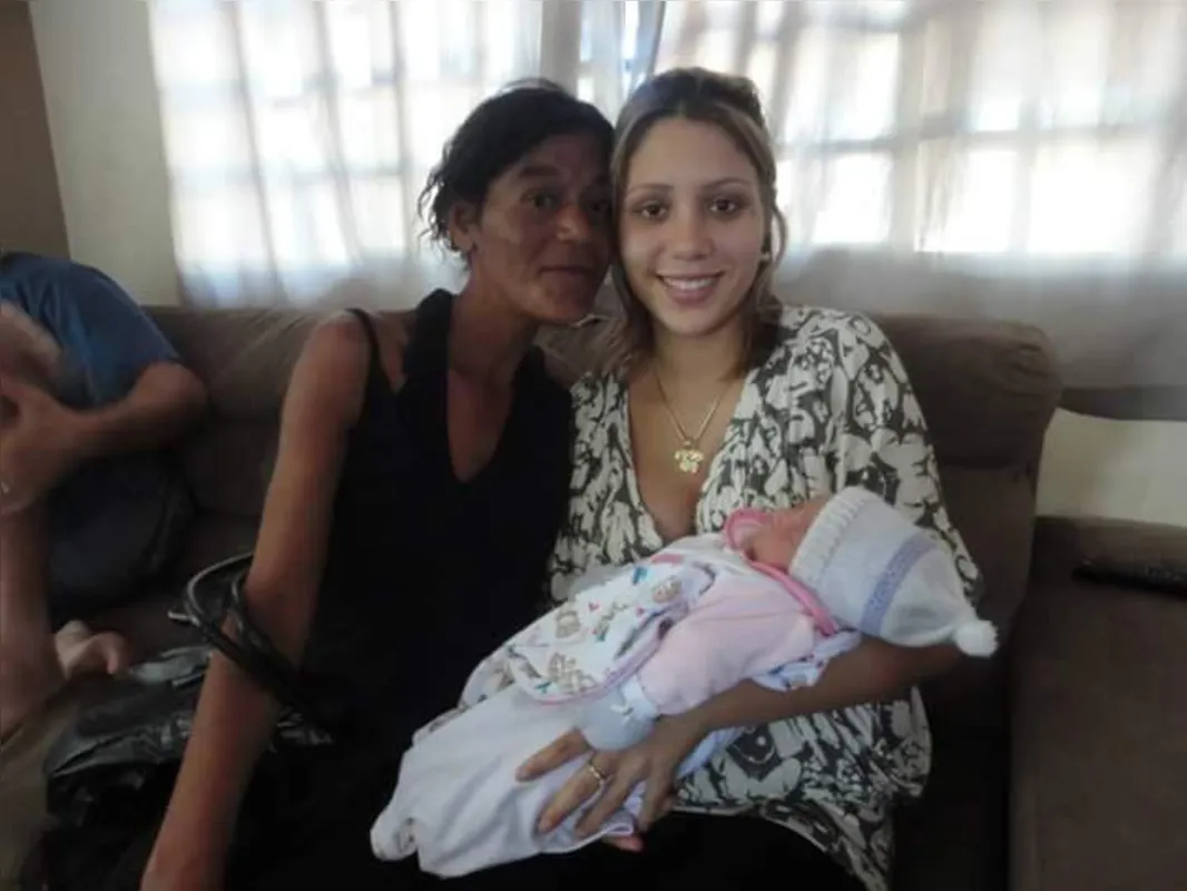 Imagem ilustrativa da imagem Filha luta para manter mãe longe das ruas em Londrina