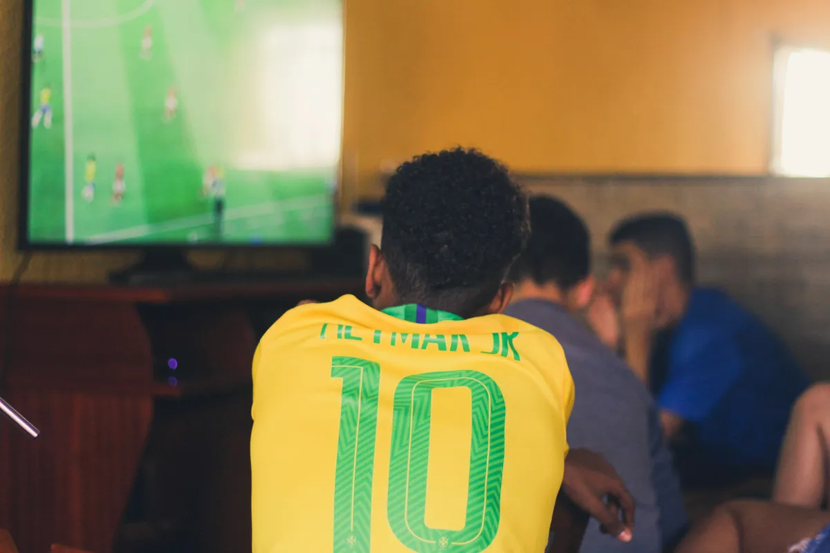 Imagem ilustrativa da imagem Futebol impacta economias locais de cidades e regiões
