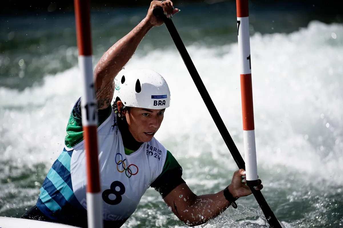 2024.07.30- Jogos Olímpicos Paris 2024 - Canoagem Slalom - Ana Sátila na fase de classificação da prova de canoa (C1). - Foto: Alexandre Loureiro/COB
