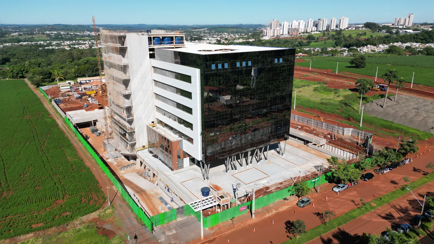 NOVO HOSPITAL UNIMED EM LONDRINA, OBRA A.YOSHII GENERAL CONSTRUCTION