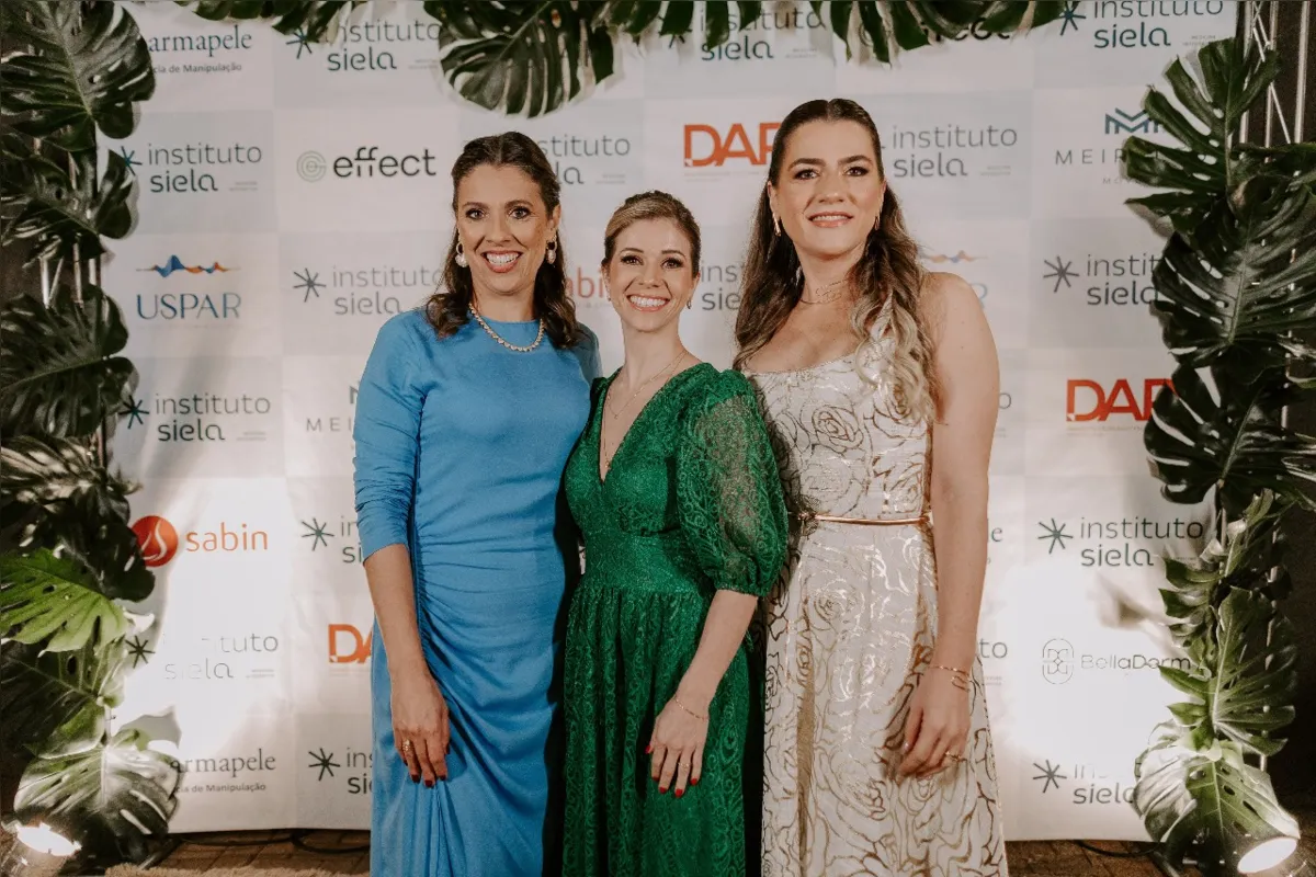 As anfitriãs: Dra. Pollyanna Alves, Dra. Flávia Zanoni e Dra. Thayse Casagrande