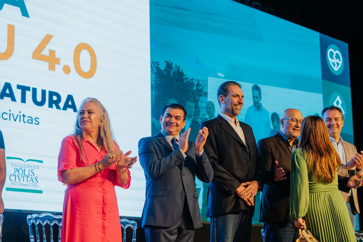 Imagem ilustrativa da imagem Itaipu e AMP finalizam diplomação de 18 mil servidores municipais