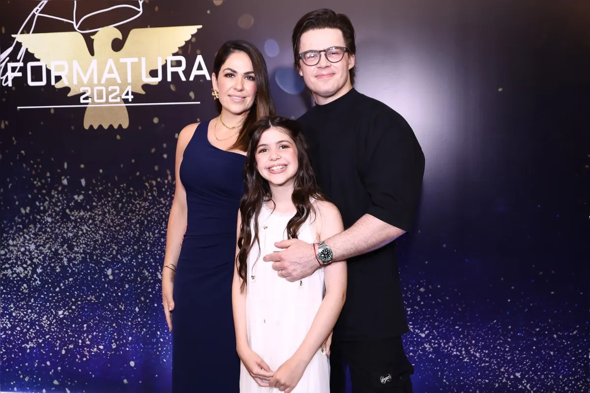 Maria Fernanda comemora com os pais Geisiele Werner Chaves e Edson Chaves Filho