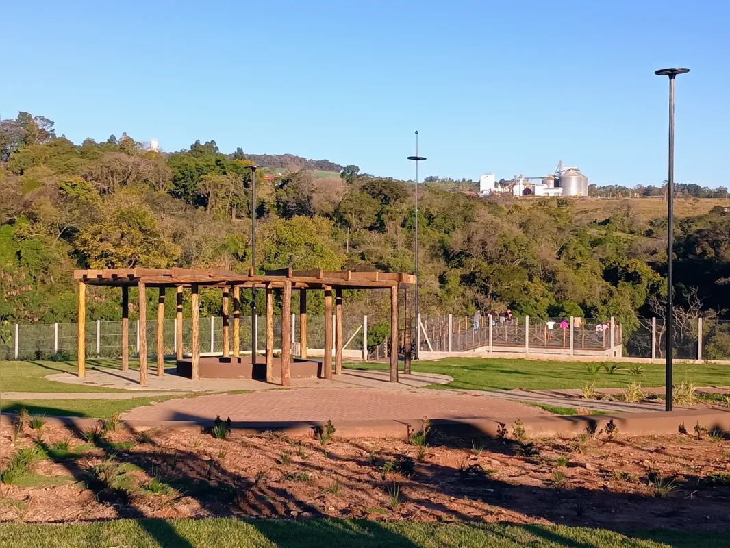 Imagem ilustrativa da imagem Joaquim Távora inaugura mirante com vista privilegiada do Vale da Pirambeira