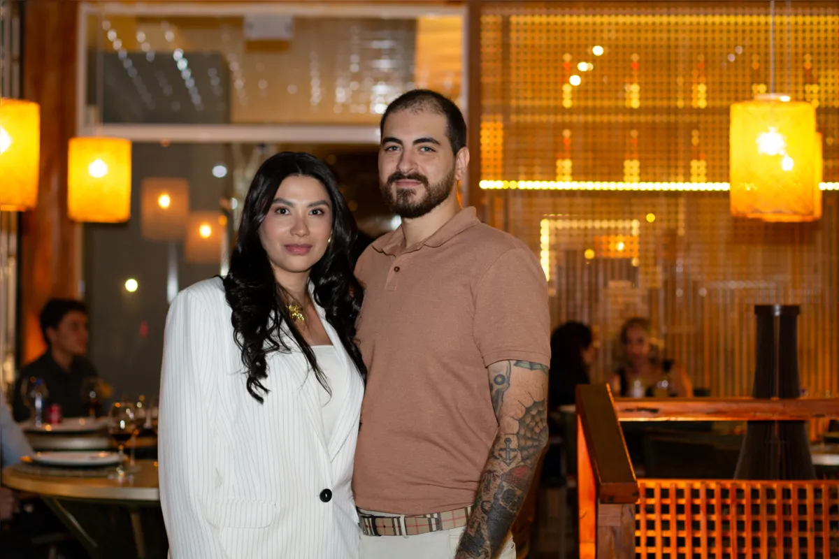Juliana Di Iorio Bondioli e Thiago Gutierrez Bondioli foram os anfitriões da noite