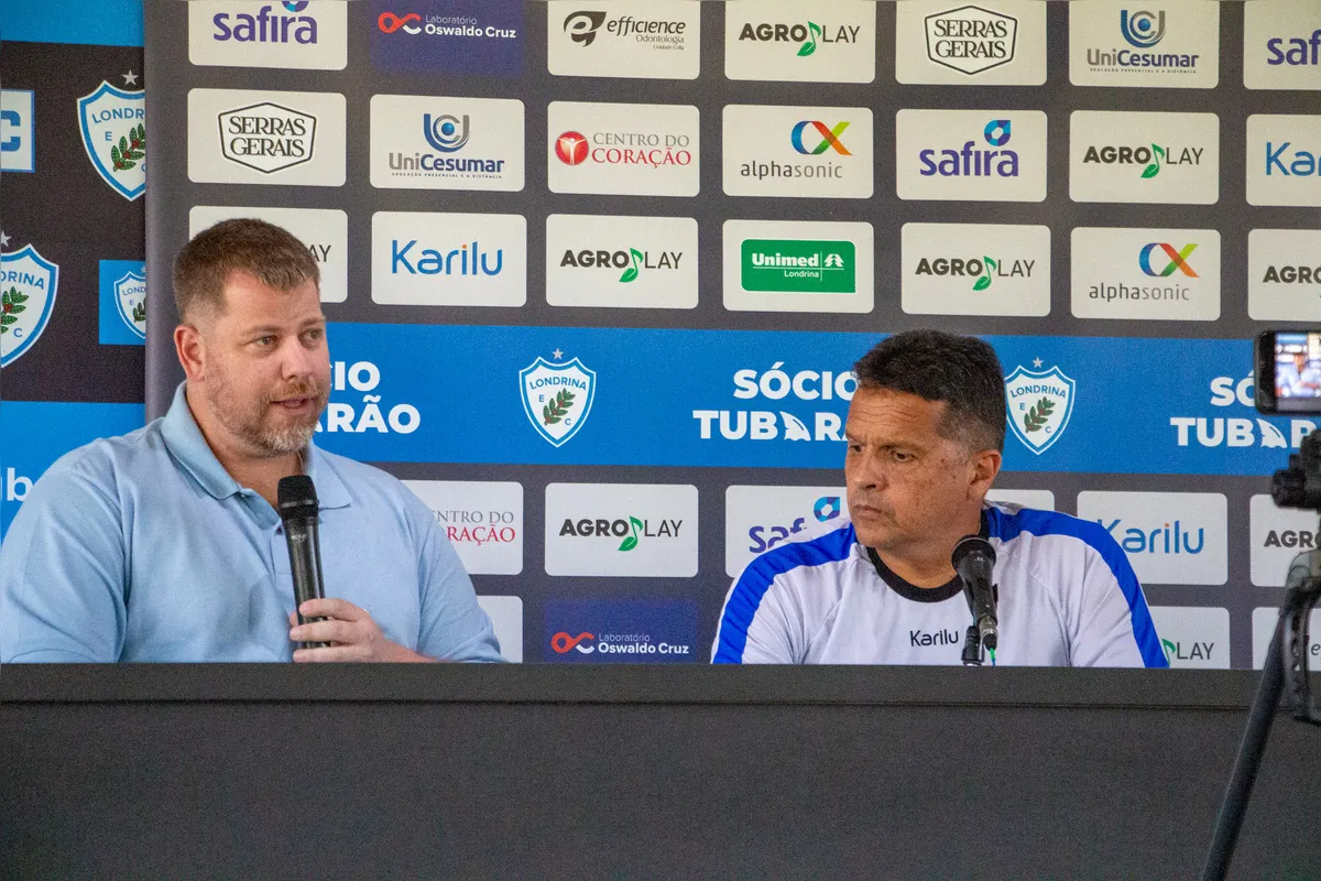 O executivo de futebol, Luiz Kriwat, na apresentação do técnico Claudinei Oliveira, que não deve permanecer no LEC em 2025