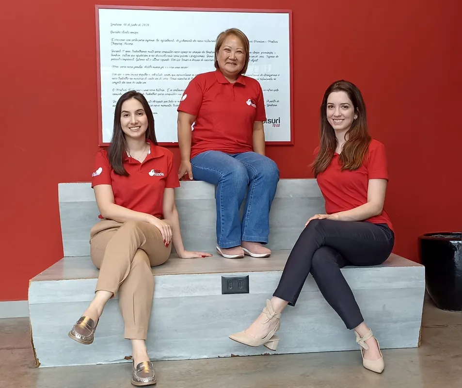 Maria Fernanda Canizares, Emiko Koyama e Maria Clara Rocha, do grupo MTG Foods: o maior do Sul do Brasil em comida japonesa nos formatos delivery e take-away
