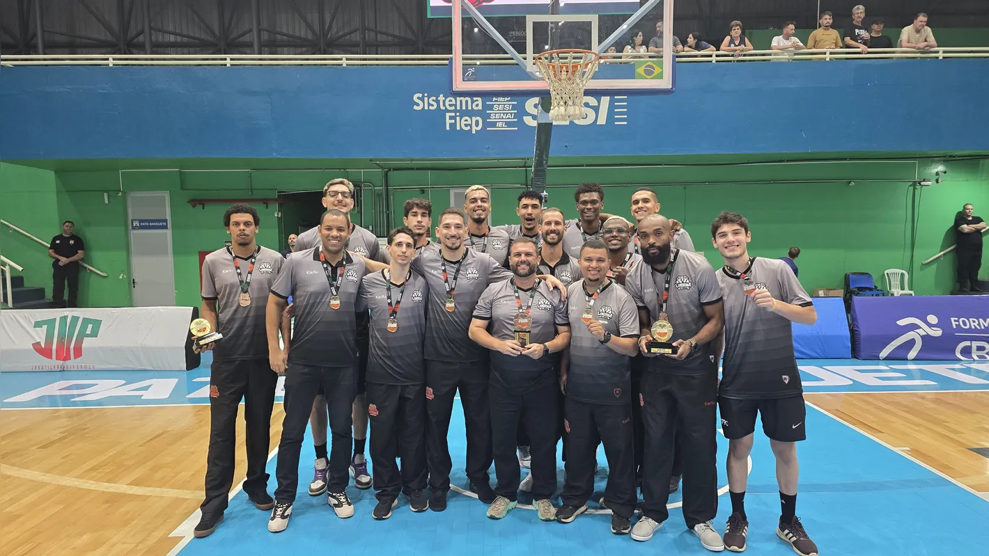 Imagem ilustrativa da imagem Londrina Basketball termina em terceiro no Paranaense
