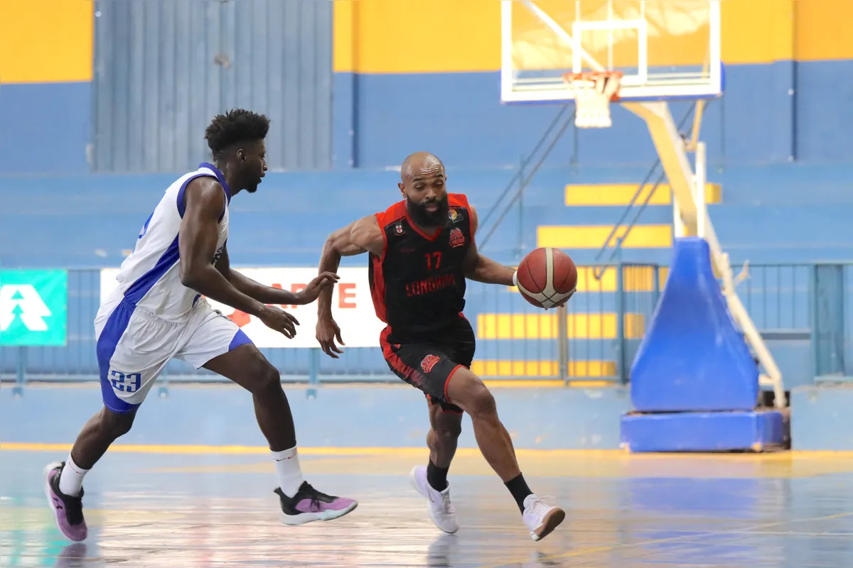Imagem ilustrativa da imagem Londrina Basketball vence e assume a vice-liderança do Paranaense
