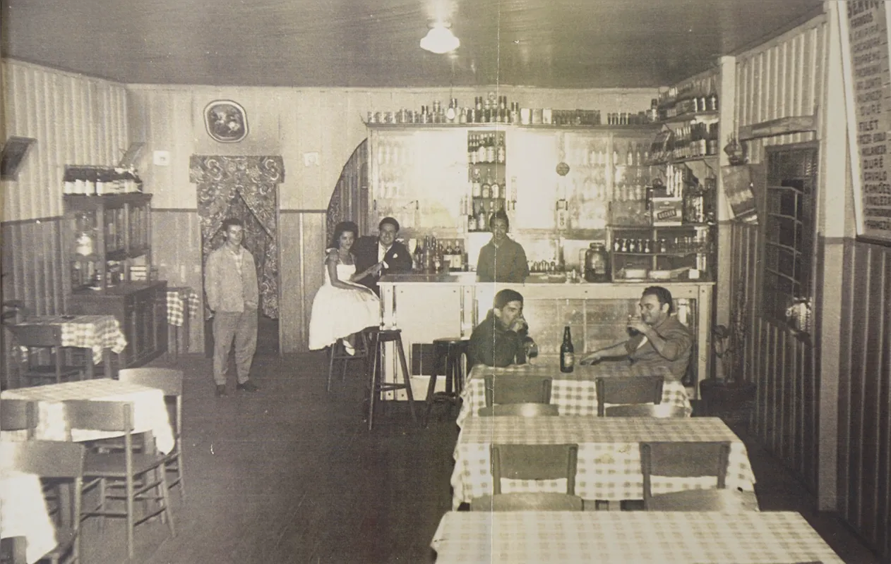 Restaurante do Toninho, nos anos 50, na Vila Matos: da zona boêmia a espaço gastronômico dos mais representativos da cidade