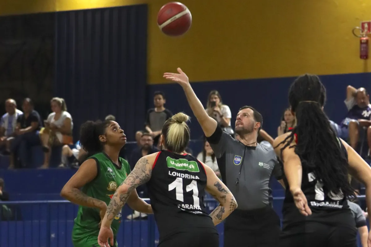 Imagem ilustrativa da imagem Londrina perde na estreia do Paranaense de Basquete feminino