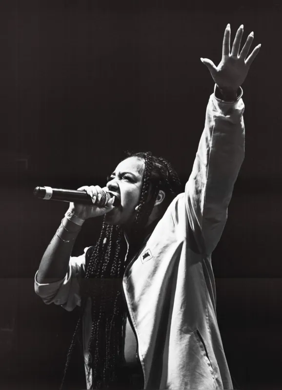 A rapper Lígia Braga  (Cleópatra) vai encerrar o evento no sábado (14)