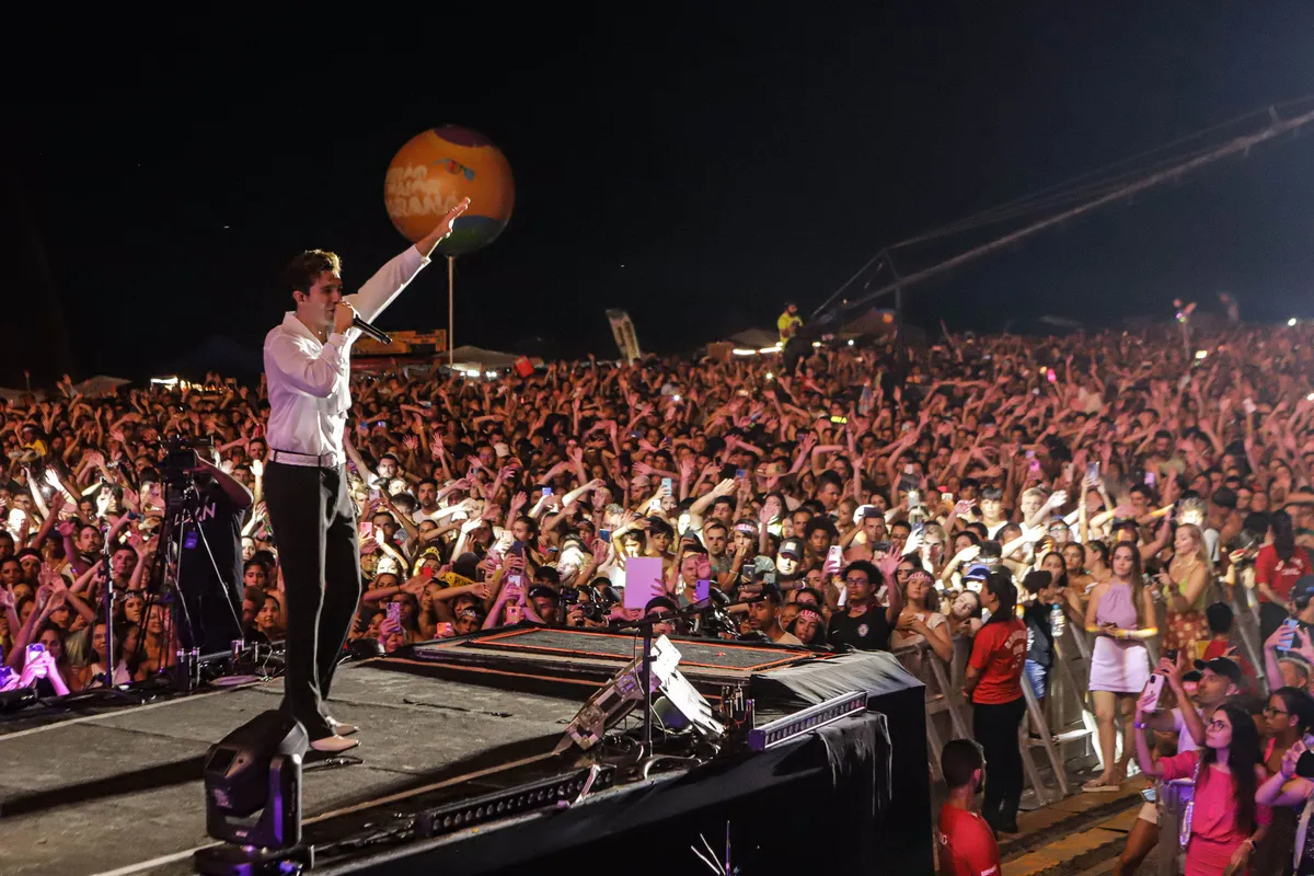 Show de Luan Santana na Arena Caiobá, dentro da programação Verão Maior Paraná.