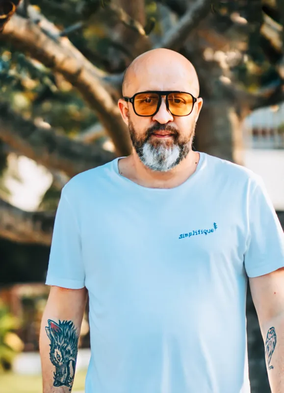 Fabrício Carpinejar: "O luto é um estado permanente, haverá uma ruptura da normalidade e você irá conviver com uma dor e saudade"