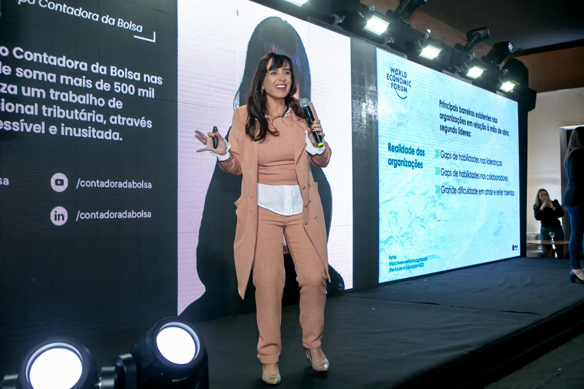 A Contadora da Bolsa, a conhecida nacionalmente Alice Porto, foi uma das palestrantes do evento