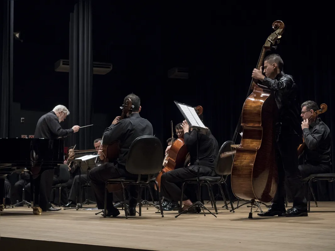 Orquestra de Câmara Solistas de Londrina: concertos nas igrejas seguemn até o dia 15 de dezembro