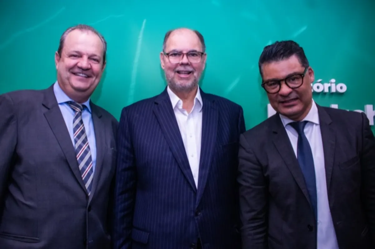 Aldo Bona, secretário de Estado de Ciência e Tecnologia; Alex Canziani; e o deputado estadual Marcelo Rangel, que deixou a secretaria