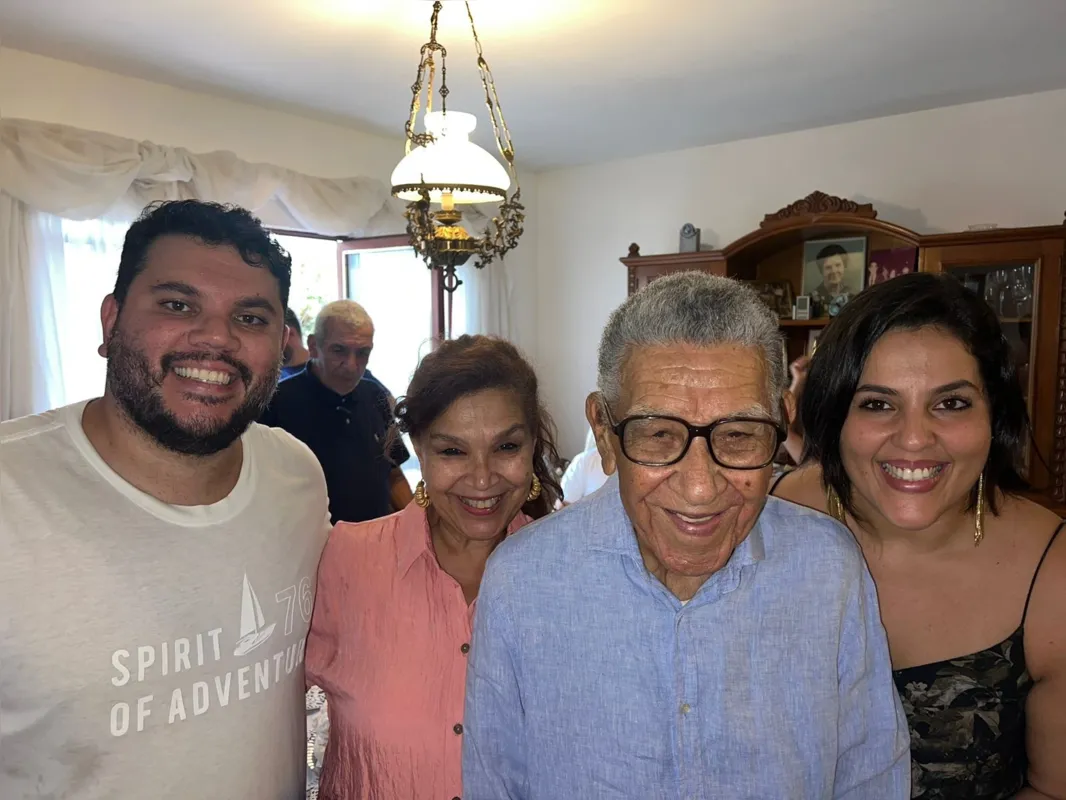 Imagem ilustrativa da imagem Na posse como novo secretário, Canziani mostrou seu prestígio