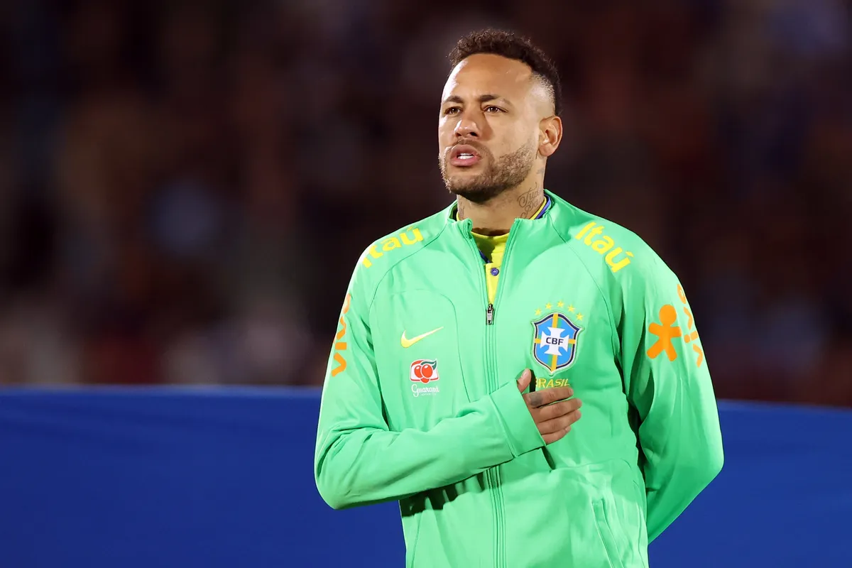 Imagem ilustrativa da imagem Neymar ainda conseguirá conquistar o prêmio de melhor do mundo?