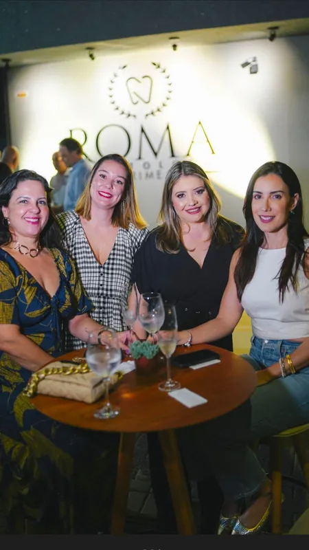 Renata Oliveira, Ariane Salvadori, Dafne Romagnoli e Fernanda Mansano