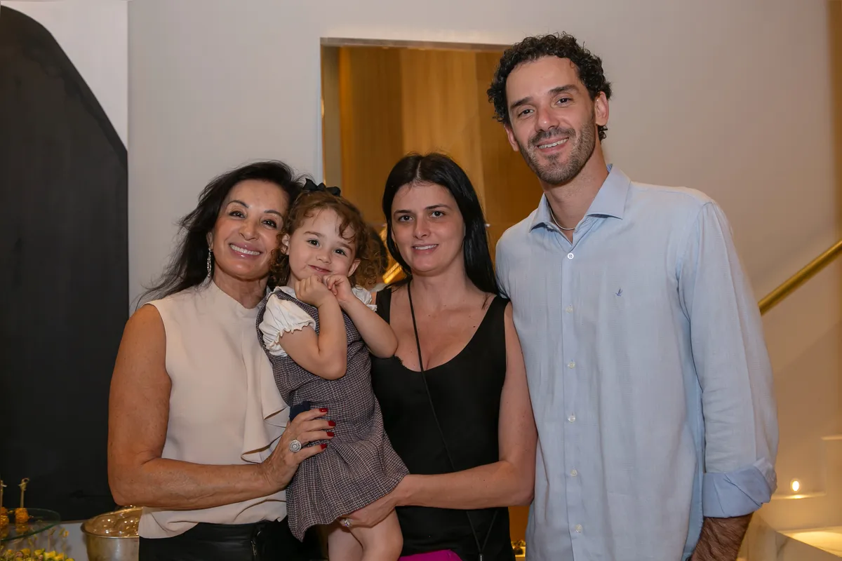 Amélia Nantes, Vitória, Gabriela Nantes Lukenczuk e Ruy Nantes Jr