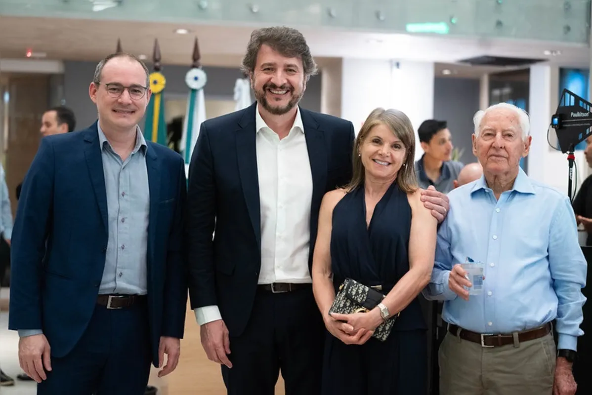 David Conchon, Fernando Moraes e a esposa Mônica Ontivero Moraes e Francisco Ontivero