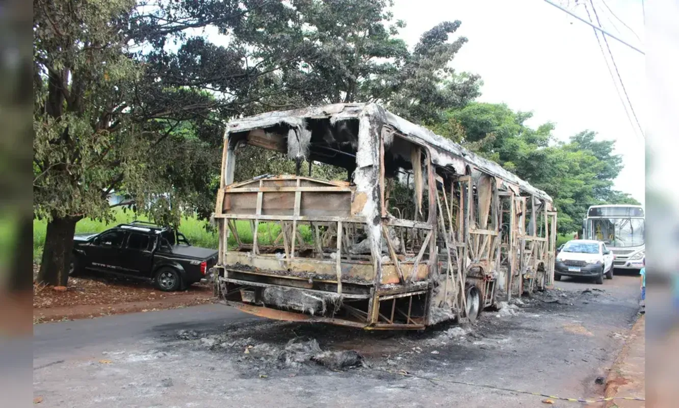 Imagem ilustrativa da imagem Ônibus voltam a circular com atraso nesta terça-feira em Londrina
