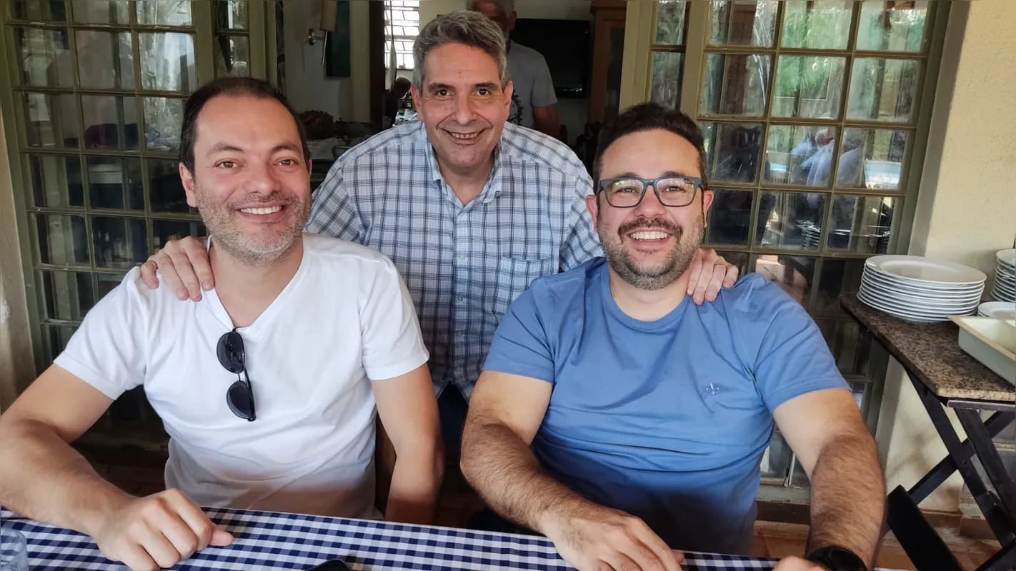 Rafael com os amigos João Fernando Souza e Adnei Santos