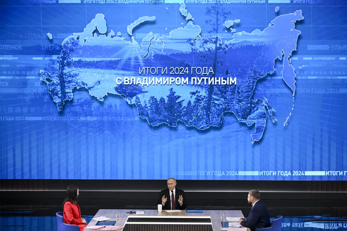 O presidente russo, Vladimir Putin, realiza sua conferência de imprensa anual de fim de ano em Moscou