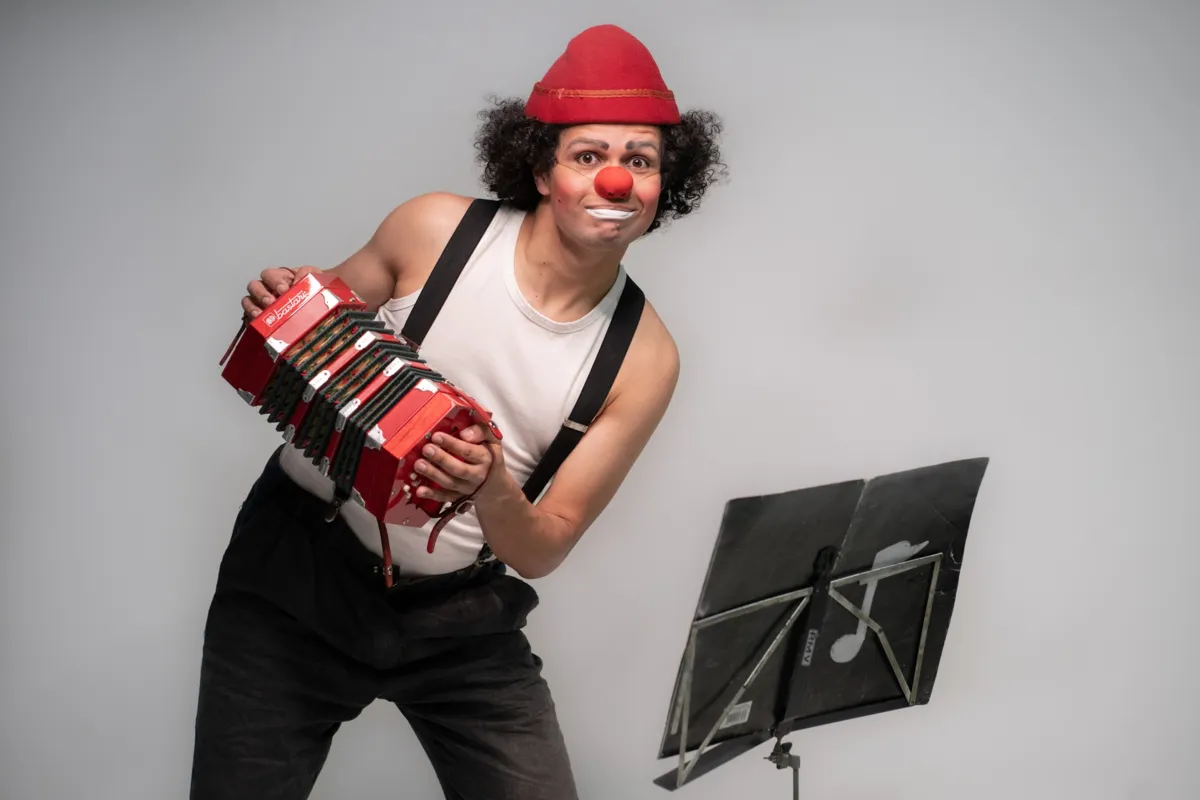 Palhaço Ritalino em "In Concertina": comeoração dos 15 anos de carreira onta com 10 apresentações de espetáculos