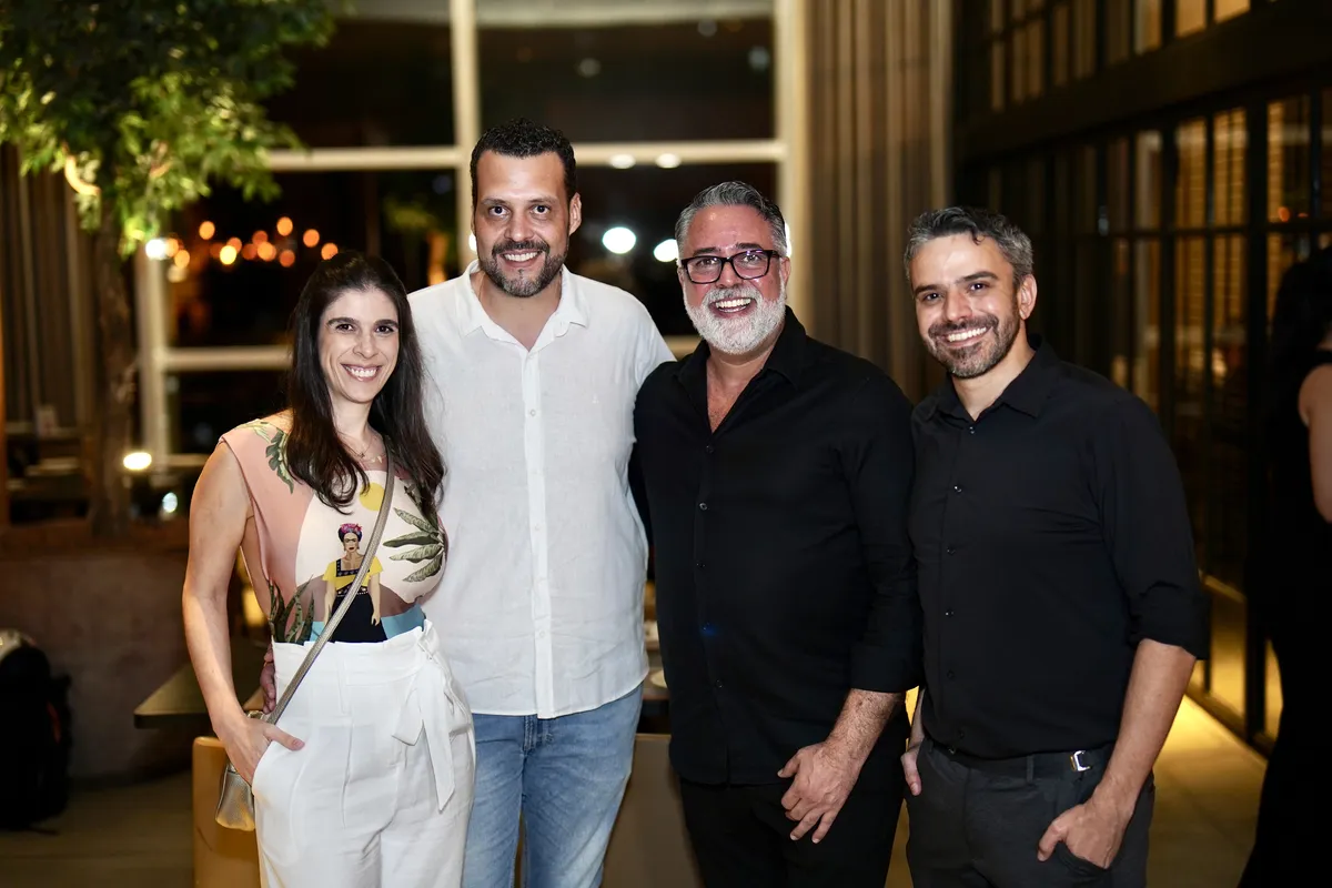Juliana Haddad e Guto Trindade, da GT Real Estate, com Luis Iocca e Pedro Zago, da Vitacon