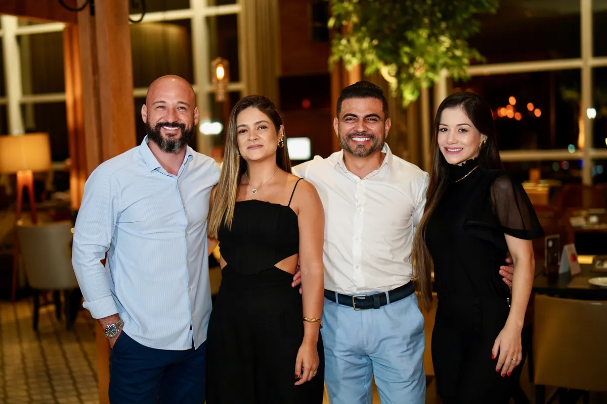 Caê Sperandio, Marcella Fiorelli, Sandro e Isabella Soares