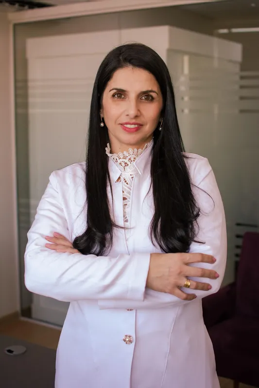 Samar Fadel Azanki Abreu, fonoaudióloga:  . O uso precoce de tecnologias auditivas pode fazer toda a diferença na saúde mental e cognitiva de pessoas com perda auditiva"
