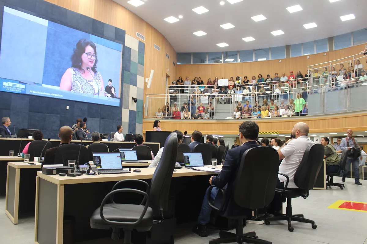 A presidente do CMDM (Conselho Municipal dos Direitos das Mulheres), Sueli Galhardi, fez a leitura de um manifesto contra a unificação das pastas