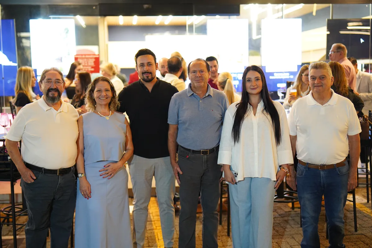 Aldivino Pereira, Sandi Batista, Thiago Psibelsky, Marcos Moura, Stephanie Manganaro e Salvador Lopes