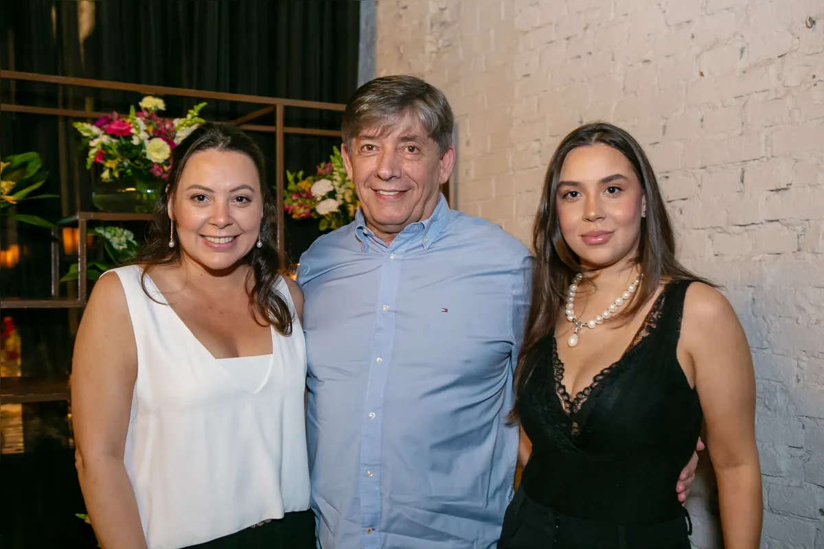Ana Carolina Deliberador, Álvaro Uchoa e Maria Emília Deliberador