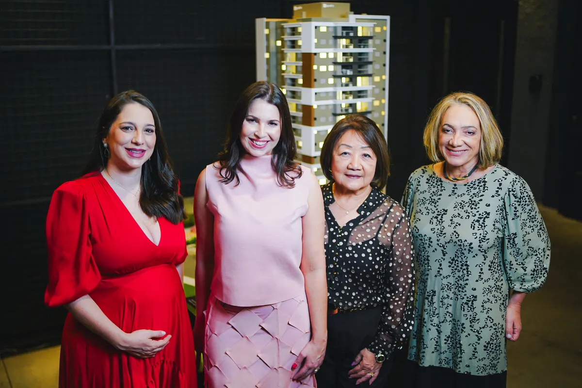 Luiza e Fernanda Pires, diretoras da Quadra Construtora e Eliza Koyama e Márcia Ivale, da Architectural