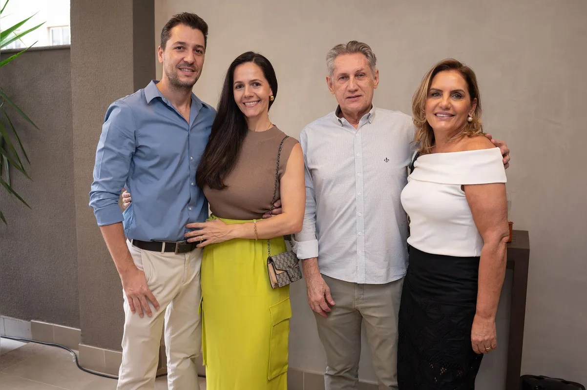 Caio Niero, Carolina Papa, Valdir e Gislaine Carrion