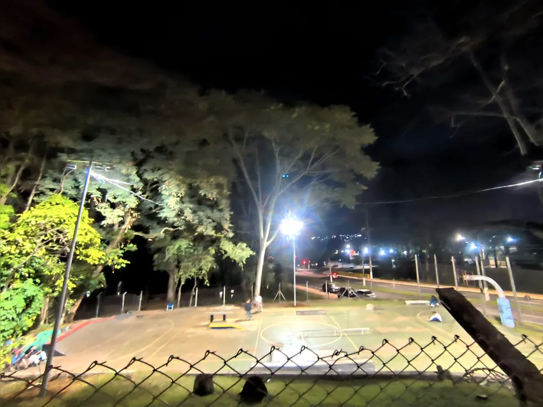 Imagem ilustrativa da imagem Quadras de skate de Londrina recebem iluminação