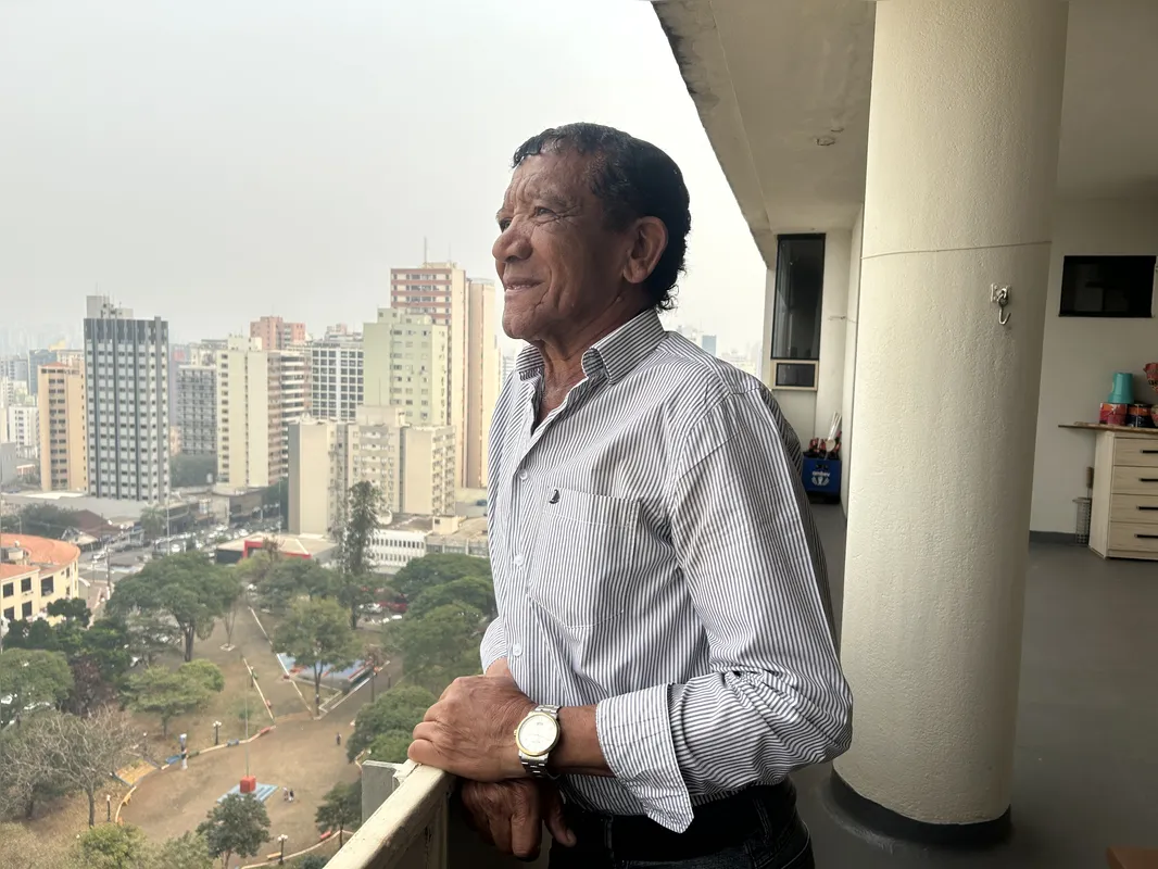 José Gonçalves, mais de meio século, cuida de um dos simbolos da história de Londrina